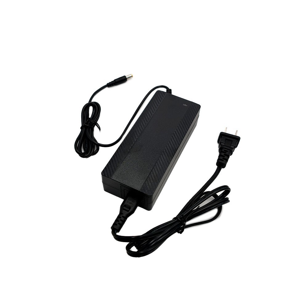 Plugin LED driver - Input 100-240V AC 3.5A 50/60Hz - Output 24V DC 4A - Power 96watt - IP20 - FCC