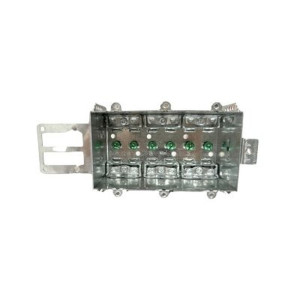 2104-LSSAX3 - Boîtier de montage sur montant 3 Gang avec serre-câble blindé 37.5 cu.in