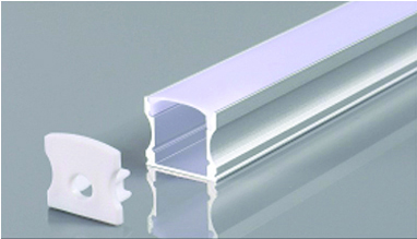 SURFACE MOUNTED ALUMINUM PROFILE 613 WITH 2 ENDCAPS 3 CLIPS & PC COVER 10FT SILVER