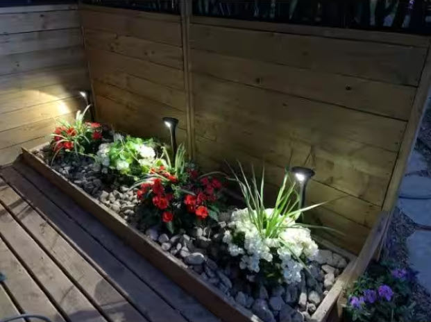 SOLAR LED OUTDOOR LIGHT